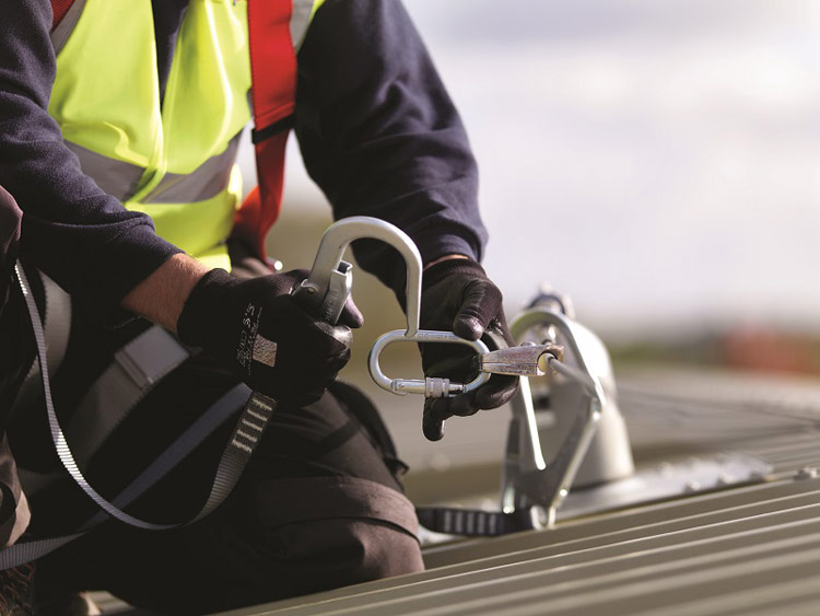 frabricantes-lineas-vida-calidad-equipo